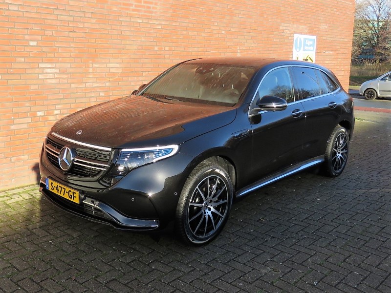 Mercedes eqc deals 400 amg